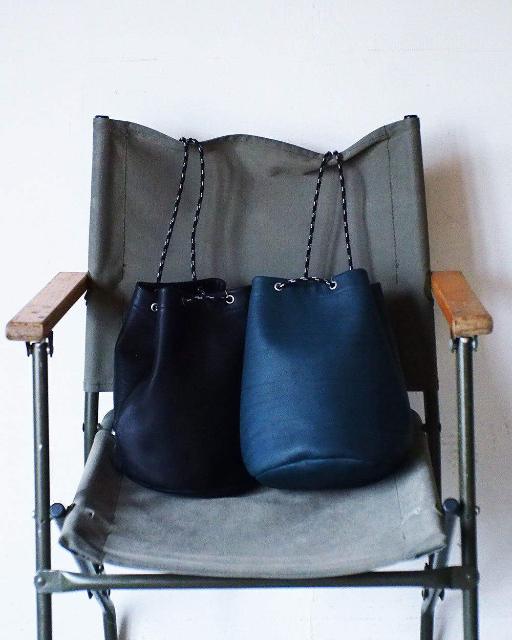Mr.OLDMANのオリジナルレザーアイテムが入荷となりました。