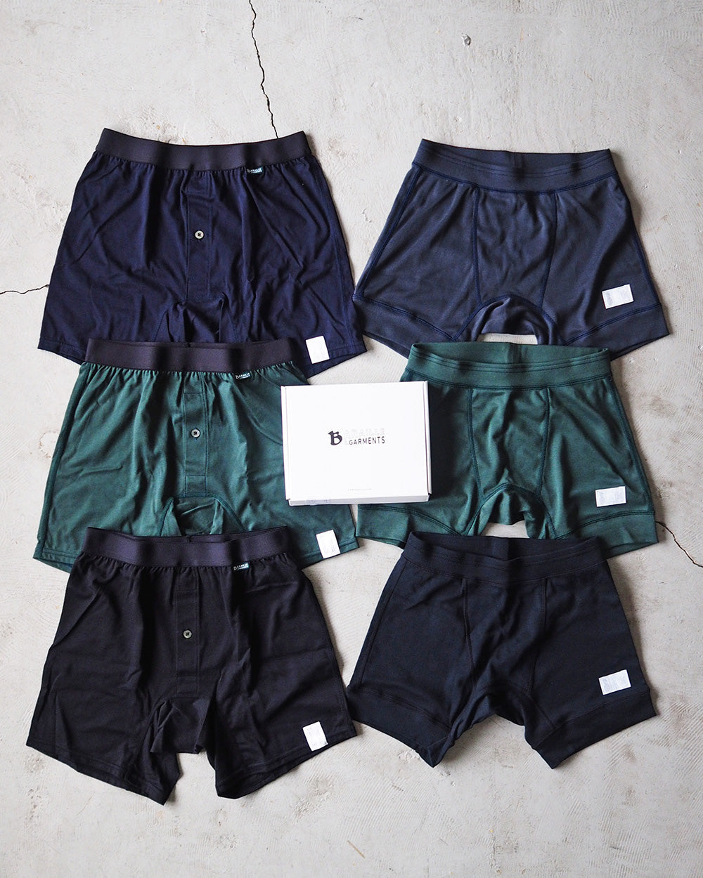 毎日身につけるものだからこそ、少しだけ良いものを選びたい。　”Baraille & Garments”