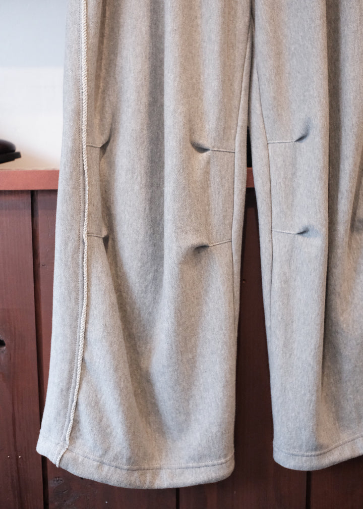 【PATHLOW】PERS PROJECTS パースプロジェクト MAVERICK KNEE TUCK TROUSERS