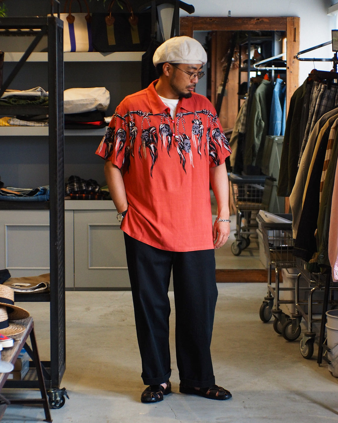 STAR OF HOLLYWOOD SH39704 / HOPSACK RAYON PULLOVER “SHRUNKEN HEAD” RED
