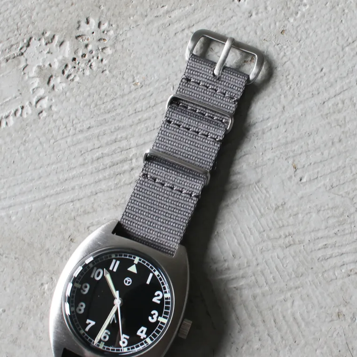 MONTRE ROROI M.R.M.W   Royal army W-10  Standard