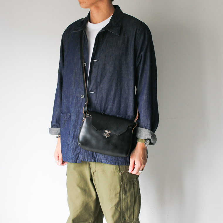 FERNAND LEATHER フェルナンドレザー Horizontal Latch Pouch M ブラック