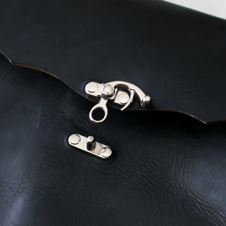 FERNAND LEATHER フェルナンドレザー iPad Latch Pouch ブラック