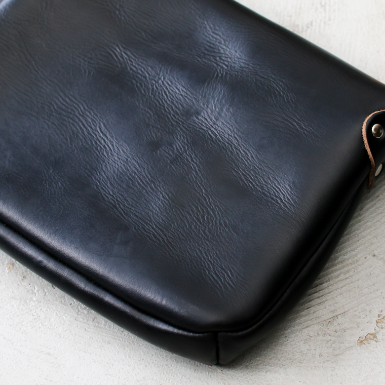 FERNAND LEATHER フェルナンドレザー iPad Latch Pouch ブラック