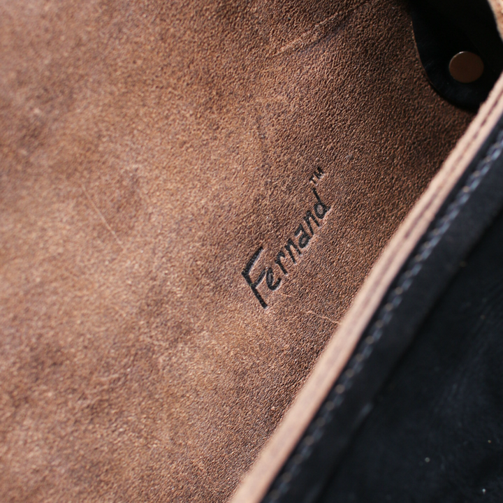 FERNAND LEATHER フェルナンドレザー iPad Latch Pouch ブラック
