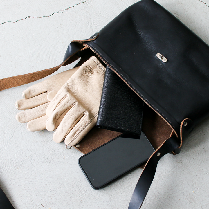 FERNAND LEATHER フェルナンドレザー iPad Latch Pouch ブラック