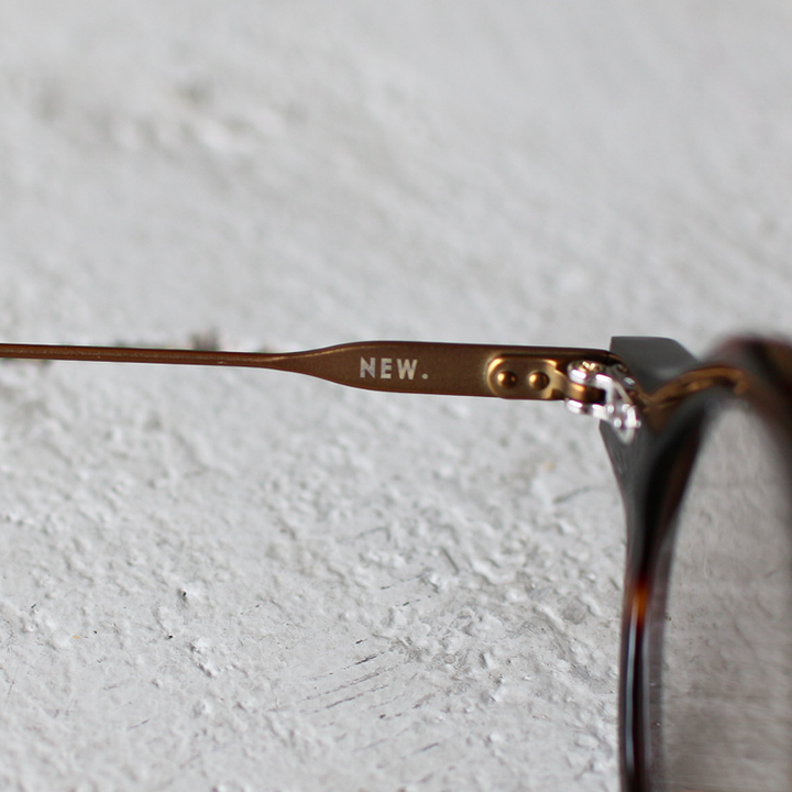 NEW. EYEWEAR  PASTOR‘S