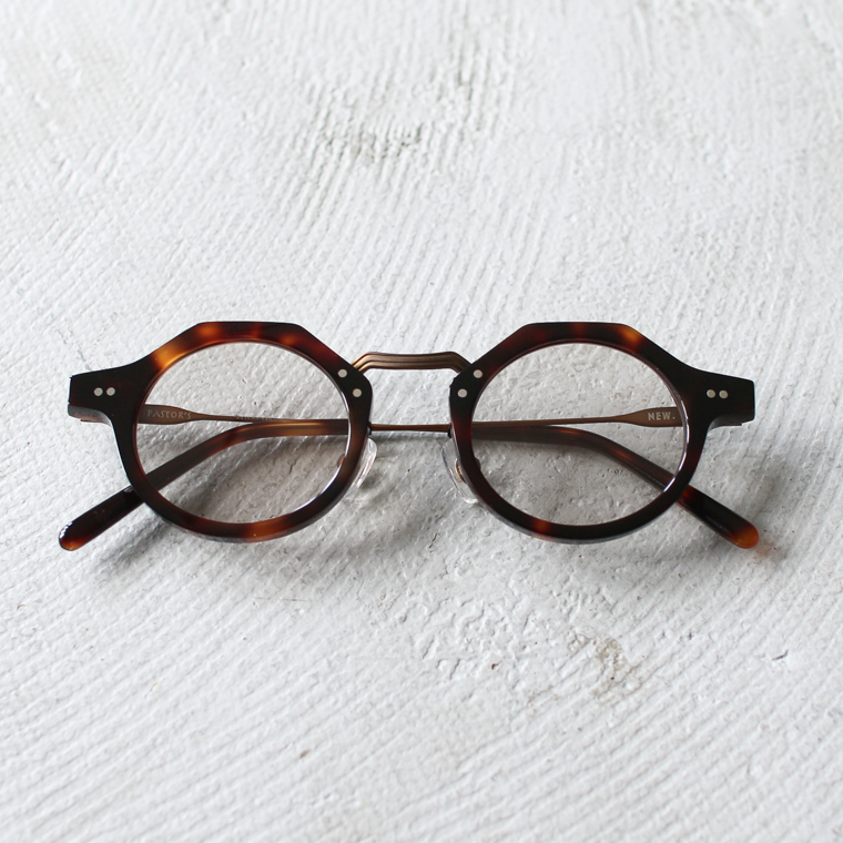 NEW. EYEWEAR  PASTOR‘S