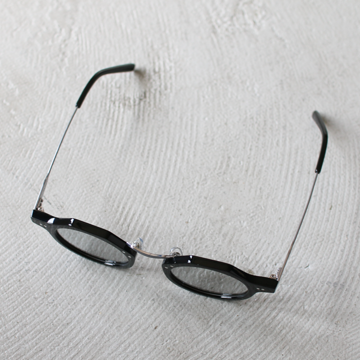 NEW. EYEWEAR  PASTOR‘S