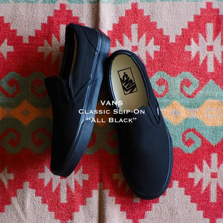 VANS  ヴァンズ  Classic Slip-On VN000EYEBKA ブラック