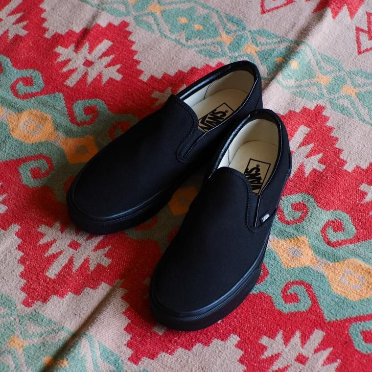 VANS  ヴァンズ  Classic Slip-On VN000EYEBKA ブラック