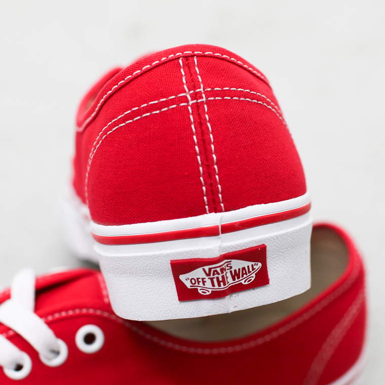 VANS  ヴァンズ    AUTHENTIC VN000EE3  レッド