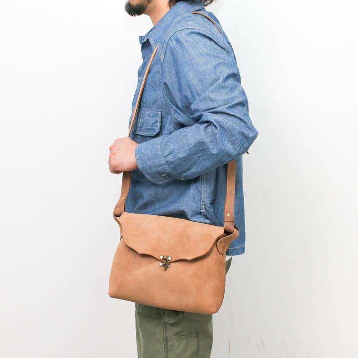 FERNAND LEATHER フェルナンドレザー iPad Latch Pouch スエード