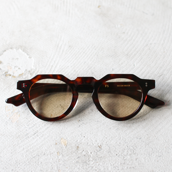 Few by New. EYEWEAR  F5