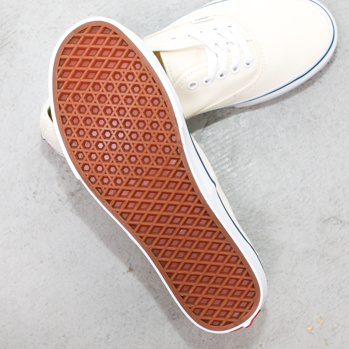 VANS  ヴァンズ    AUTHENTIC VN000EE3  ホワイト
