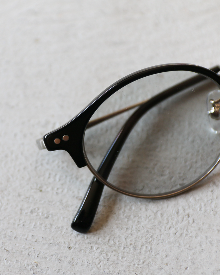 NEW. EYEWEAR STELLA