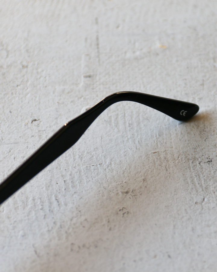 OWN EYEWEAR オウンアイウェア 