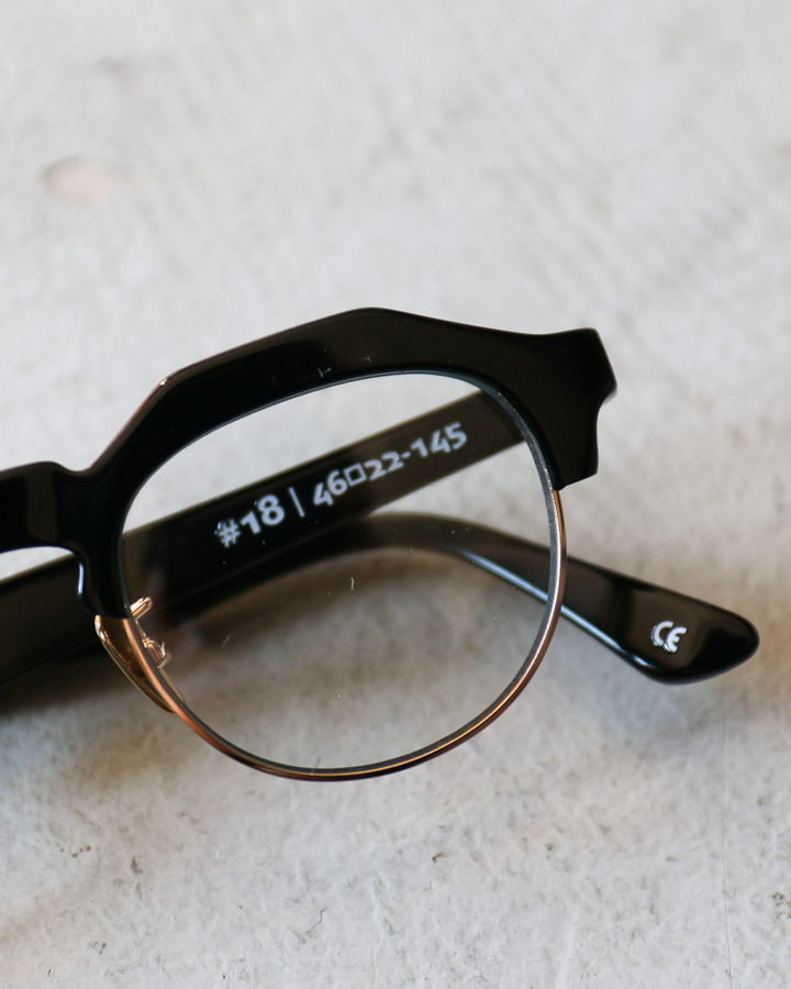 OWN EYEWEAR オウンアイウェア 