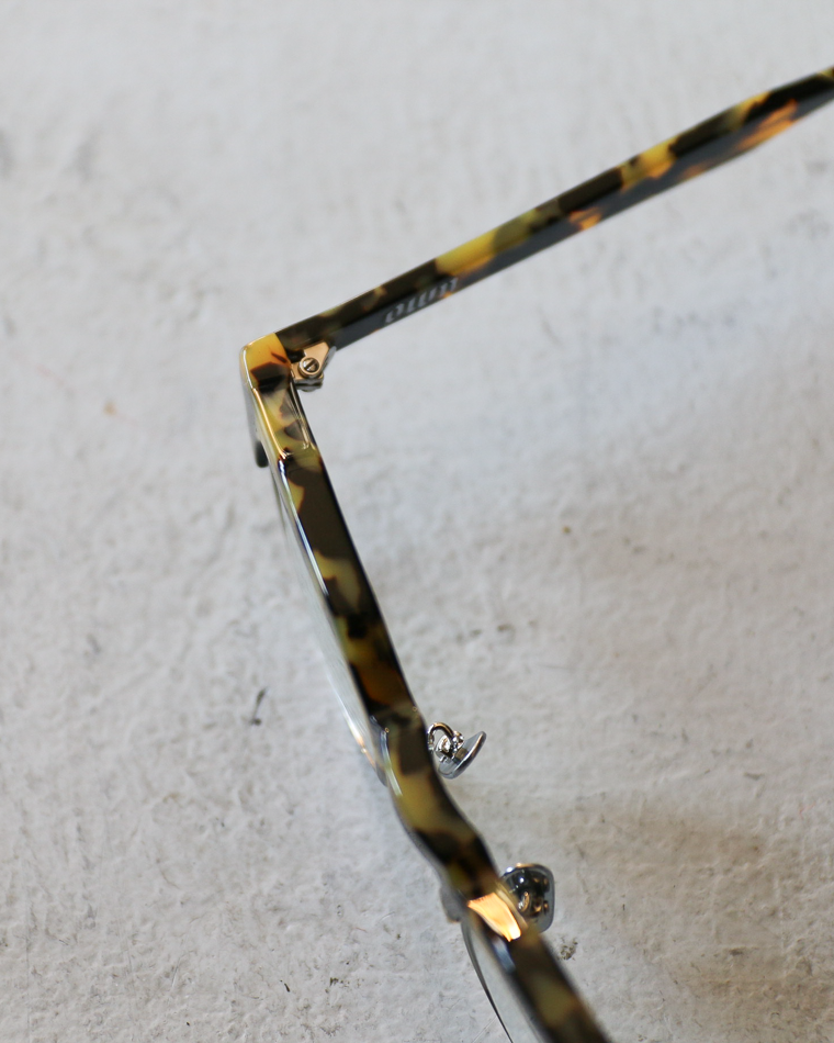 OWN EYEWEAR オウンアイウェア 