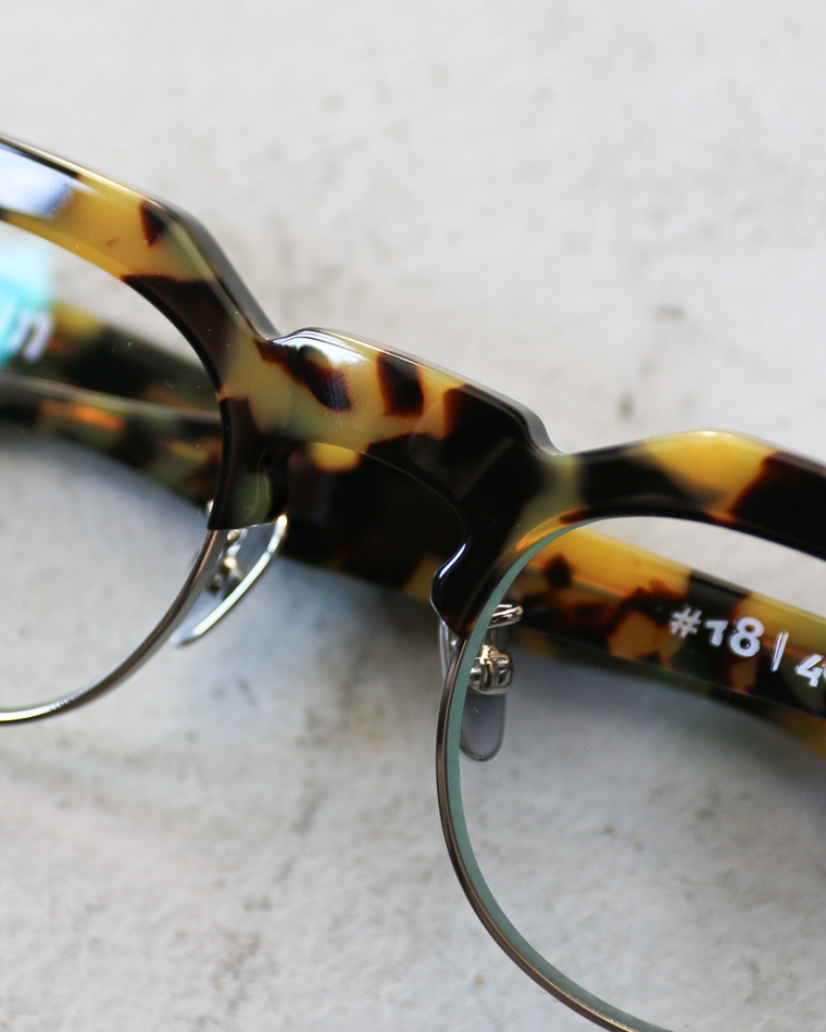 OWN EYEWEAR オウンアイウェア 
