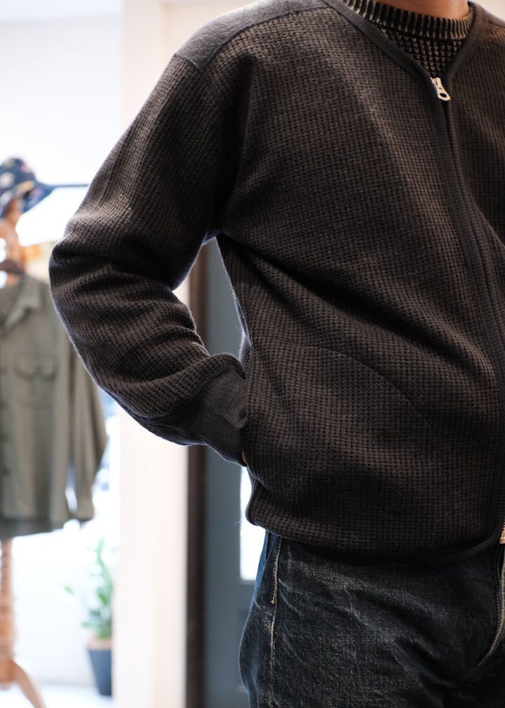 【PATHLOW】Unison Special ユニゾンスペシャル WOOL WAFFLE ZIP CARDIGAN BLACK