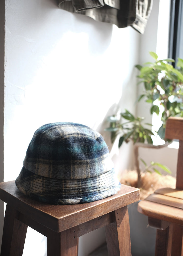 【PATHLOW】cableami Wool Shaggy Check BUCKET HAT