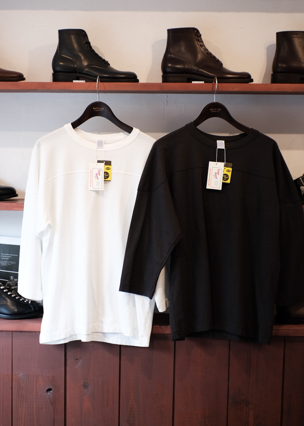 【PATHLOW】Unison Special C/R FOOTBALL TEE WHITE
