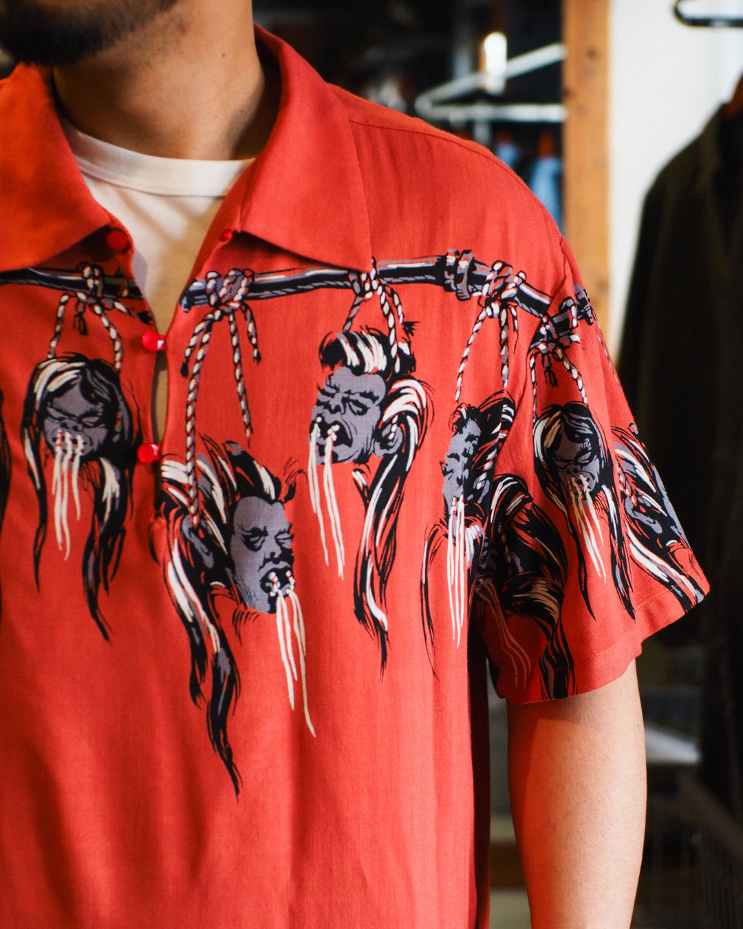 STAR OF HOLLYWOOD SH39704 / HOPSACK RAYON PULLOVER “SHRUNKEN HEAD” RED