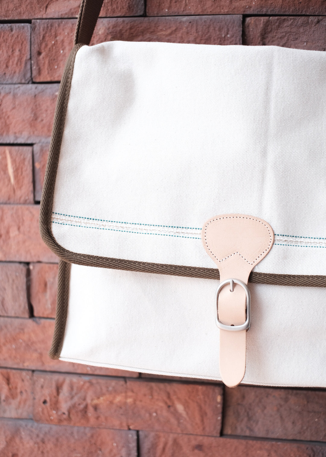 【PATHLOW】Fits Like A Hug  フィッツ ライク ア ハグ Shoulder Bag