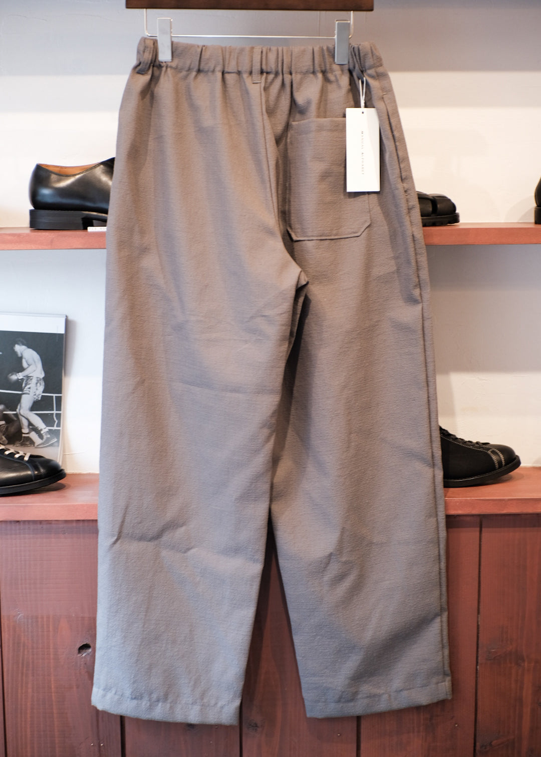 【PATHLOW】MANUAL ALPHABET RICH BUTCHER WIDE EASY PANTS GREY