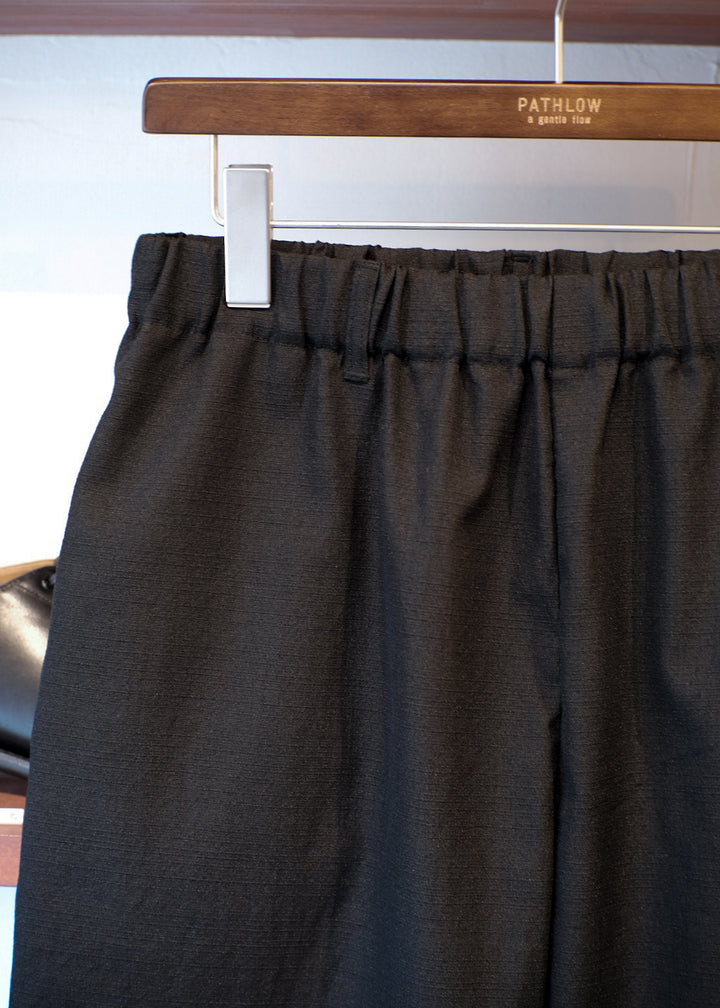 【PATHLOW】MANUAL ALPHABET RICH BUTCHER WIDE EASY PANTS BLACK