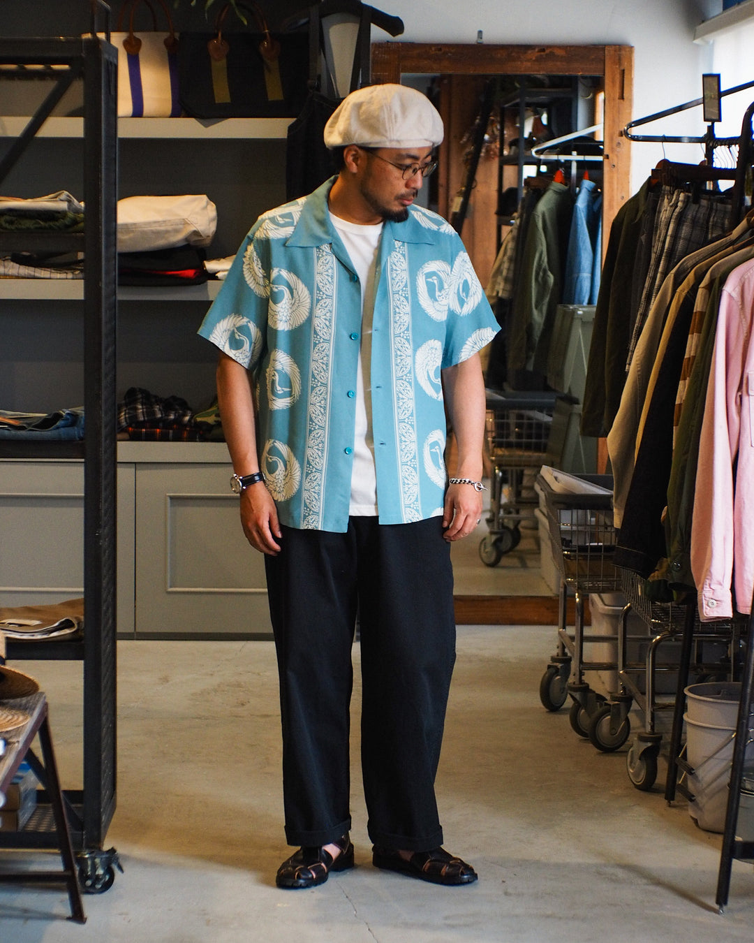 SUN SURF SS39629 RAYON HAWAIIAN SHIRT “ORIENTAL BORDER”