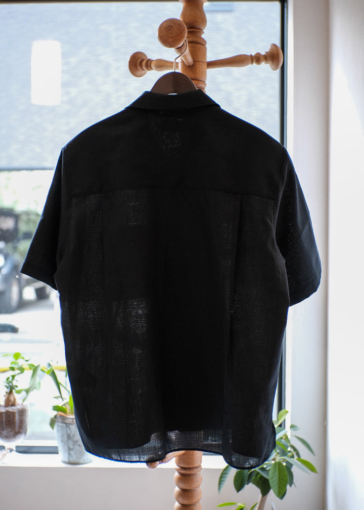 【PATHLOW】MANUAL ALPHABET RICH BUTCHER S/S OPEN COLLAR SHIRTS BLACK