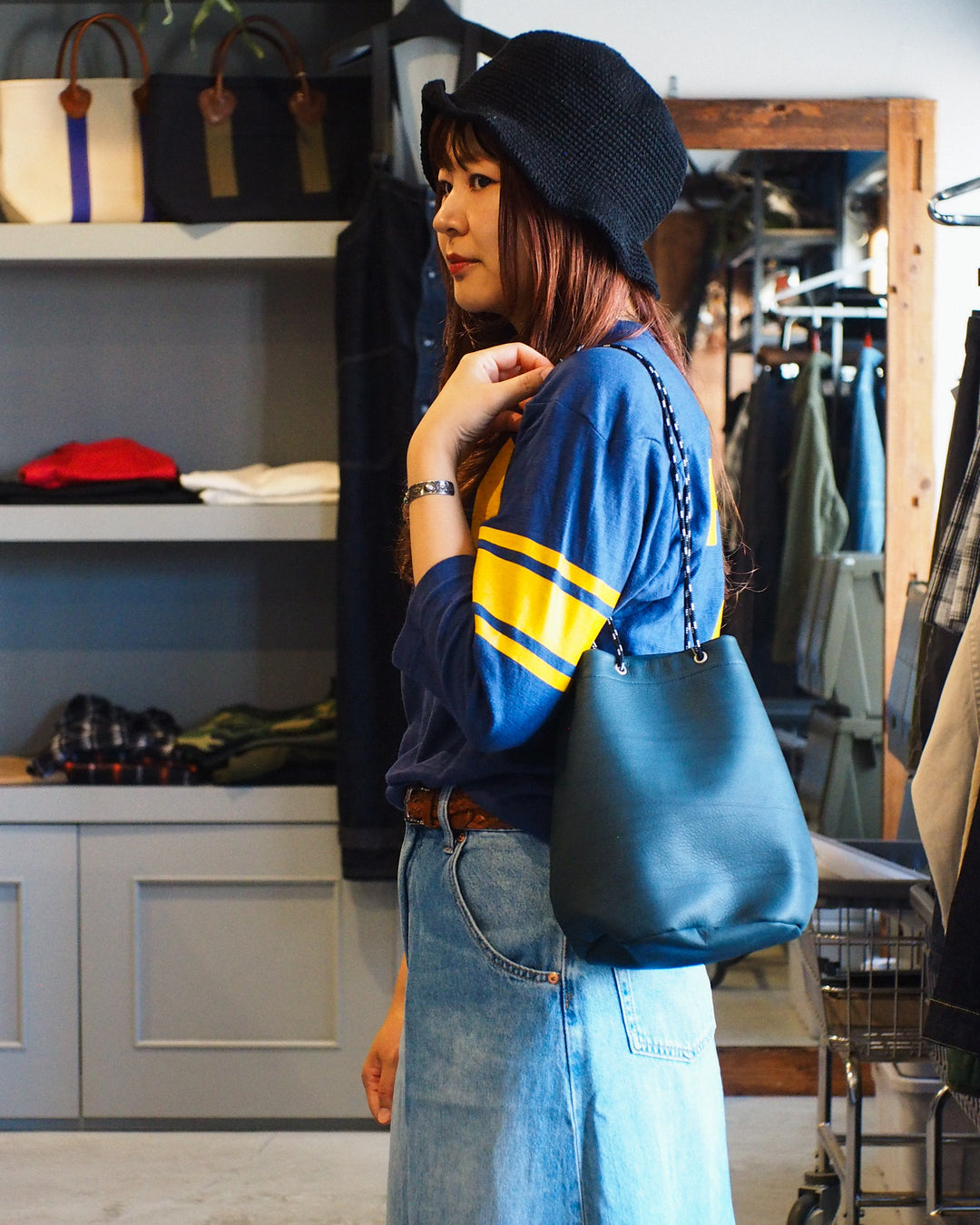 Mr.OLDMAN Leather Drawstring Bag Blue green