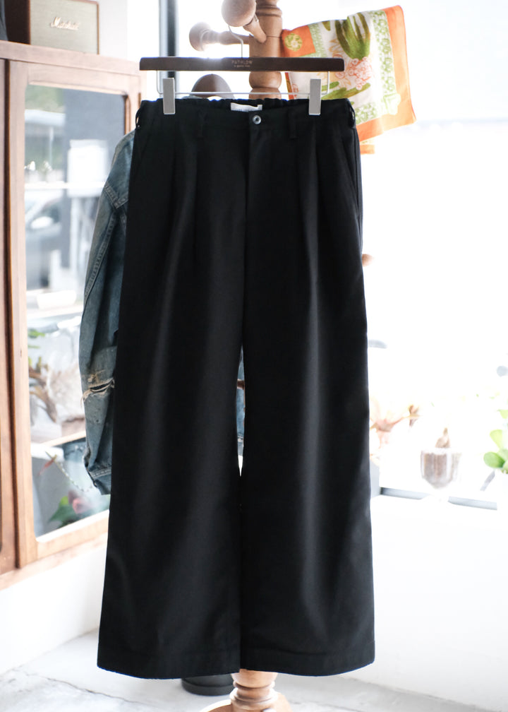 【PATHLOW】PERS PROJECTS パースプロジェクト JENS 2TUCK WIDE TROUSERS BLACK