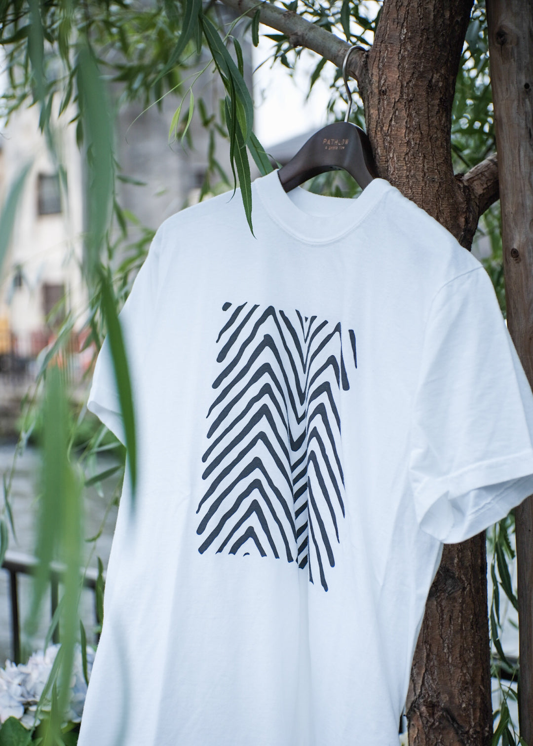 【PATHLOW】PATHLOW LOGO print TEE WHITE