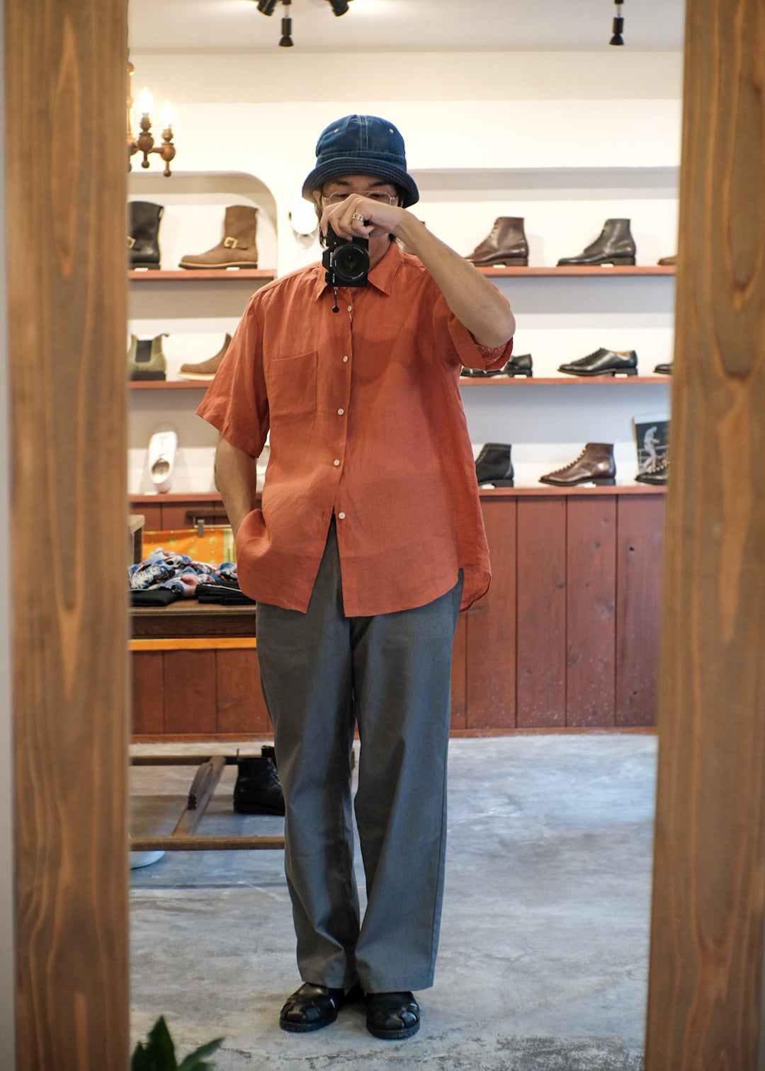 【PATHLOW】MANUAL ALPHABET 60/1 LINEN CANVAS LOOSE FIT R/C S/S SHIRTS TERRACOTTA