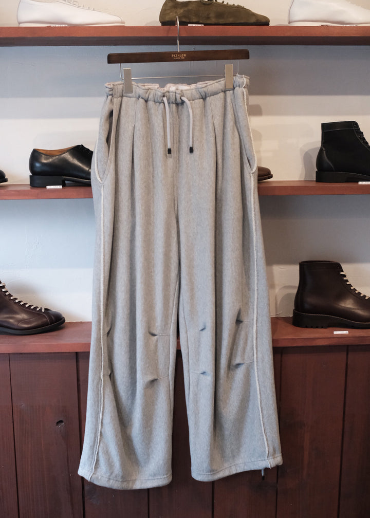 【PATHLOW】PERS PROJECTS パースプロジェクト MAVERICK KNEE TUCK TROUSERS