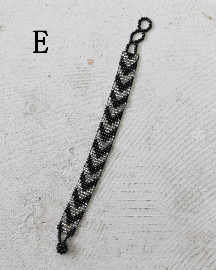 Huichol ウイチョル族 Mexican Beads Bracelet Narrow