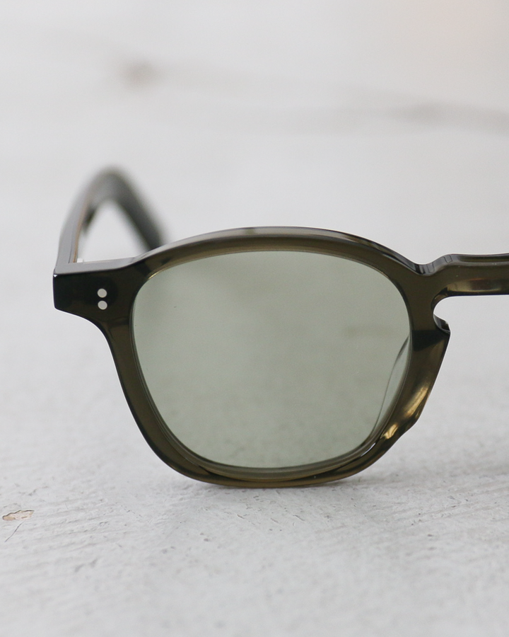 Few by New. F10/48 khaki×Green Lenses