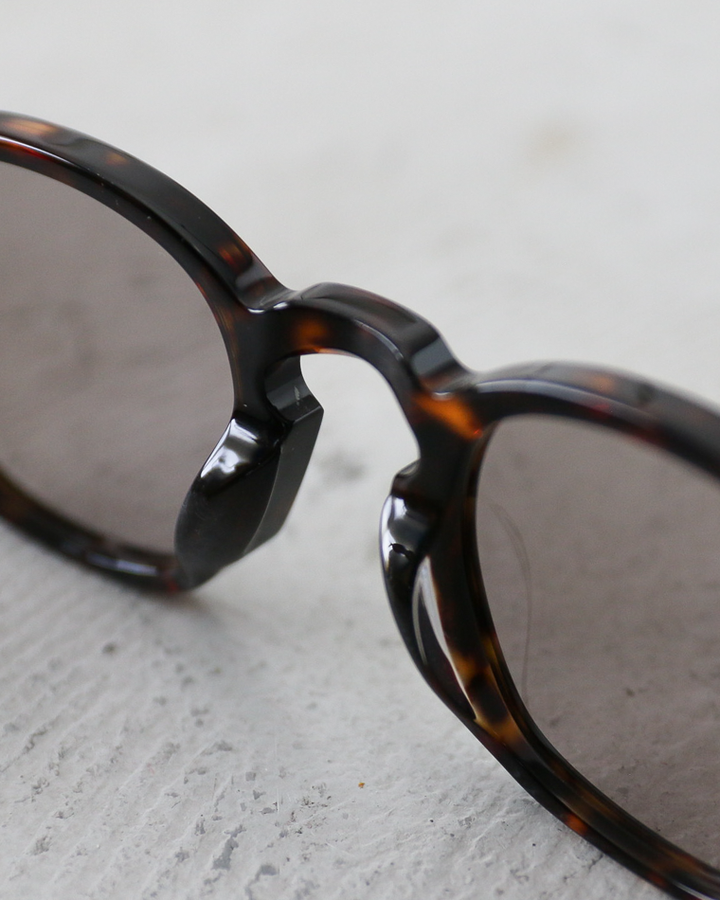 Few by New. F10/48 Havana×Brown Lenses