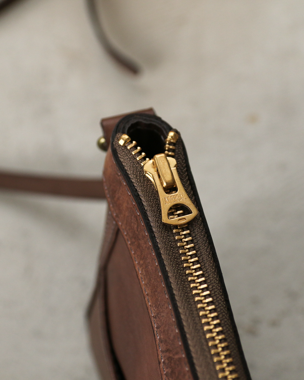VASCO バスコ VS-313L LEATHER TELEPHONE SHOULDER BAG -SMALL Grey