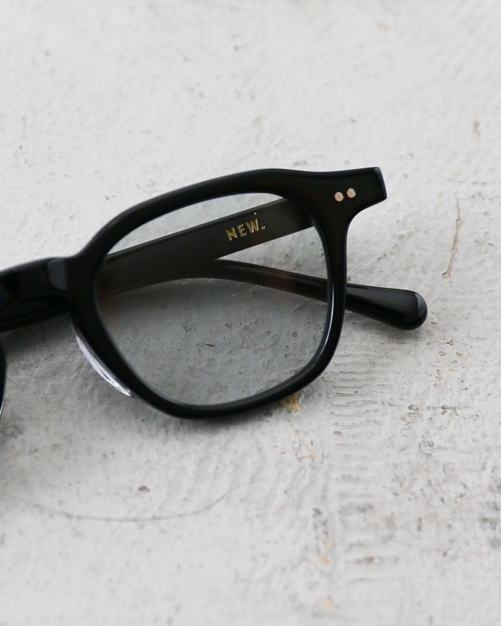 New. EDDIE Black×Light Grey Lenses