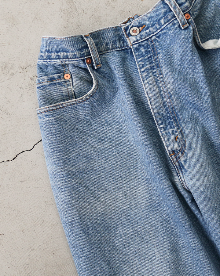 Used Levis 550 Remake Jeans 38-1