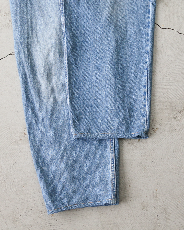 Used Levis 550 Remake Jeans 38-1