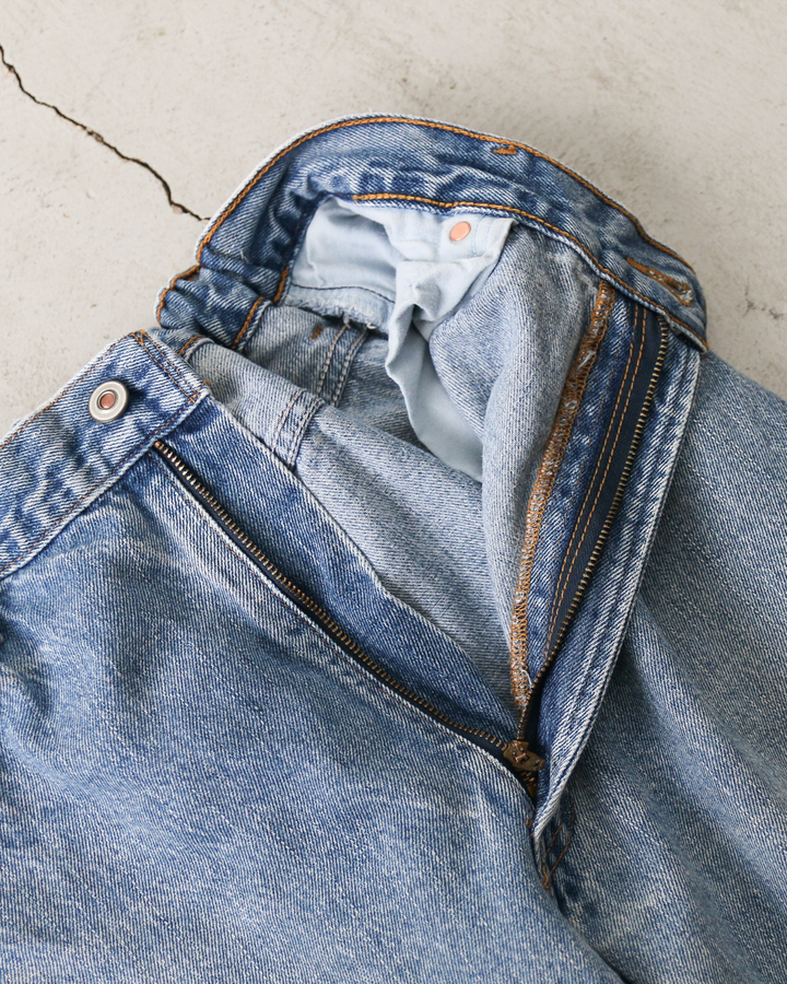Used Levis 550 Remake Jeans 38-2