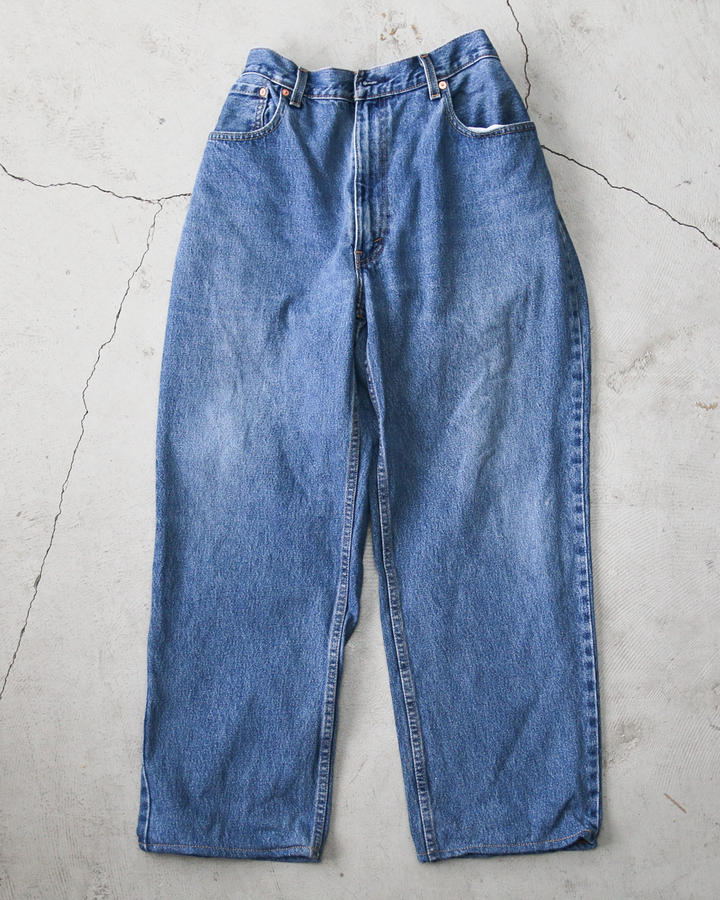 Used Levis 550 Remake Jeans 40-2