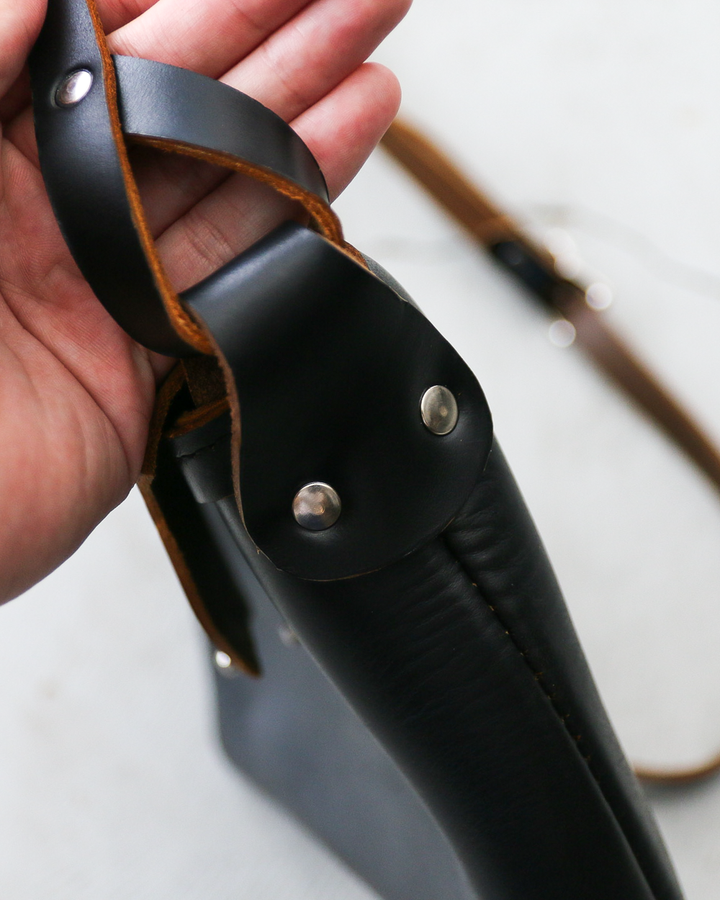 FERNAND LEATHER フェルナンドレザー Horizontal Latch Pouch Black