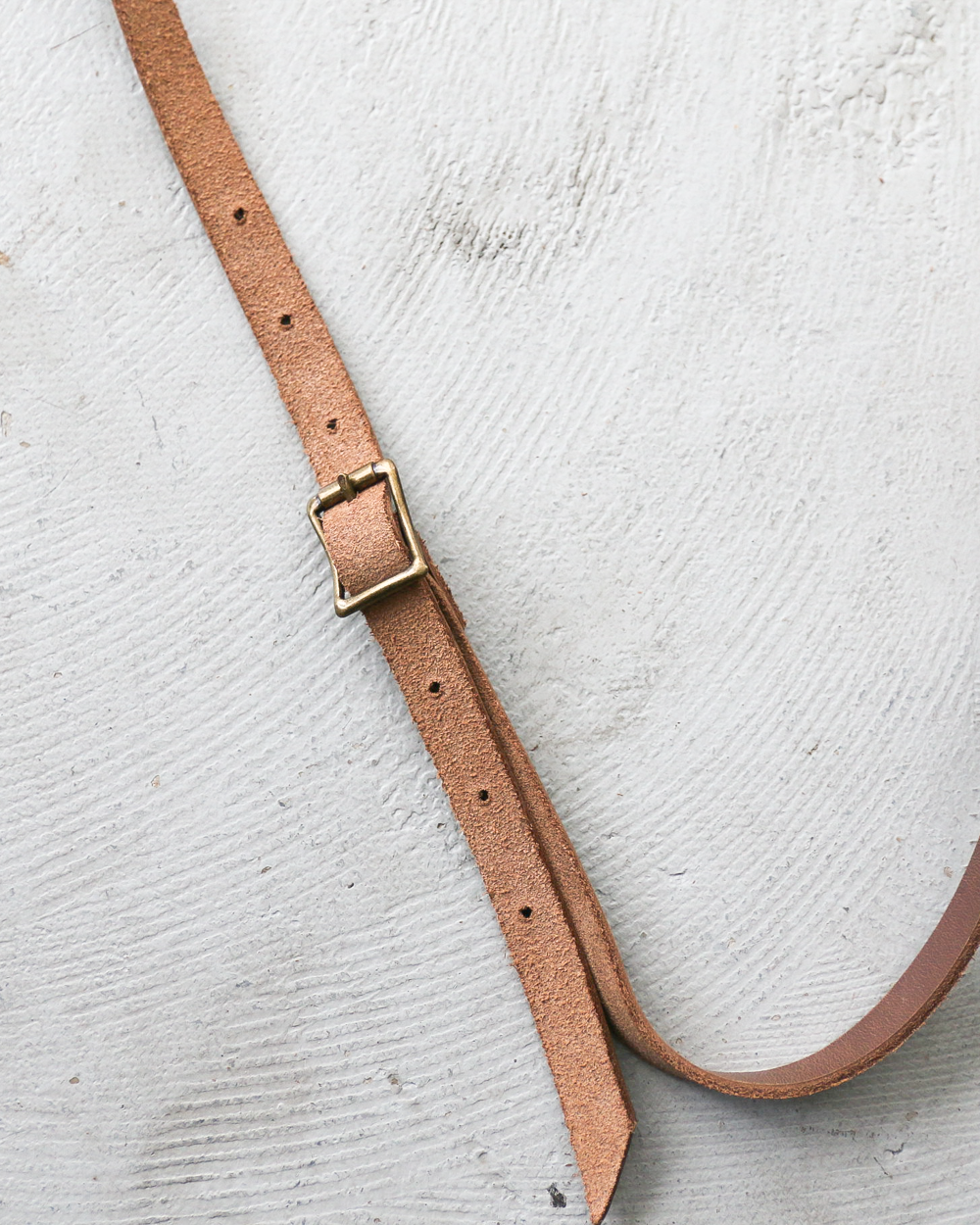 FERNAND LEATHER フェルナンドレザー Horizontal Latch Pouch Sand Suede