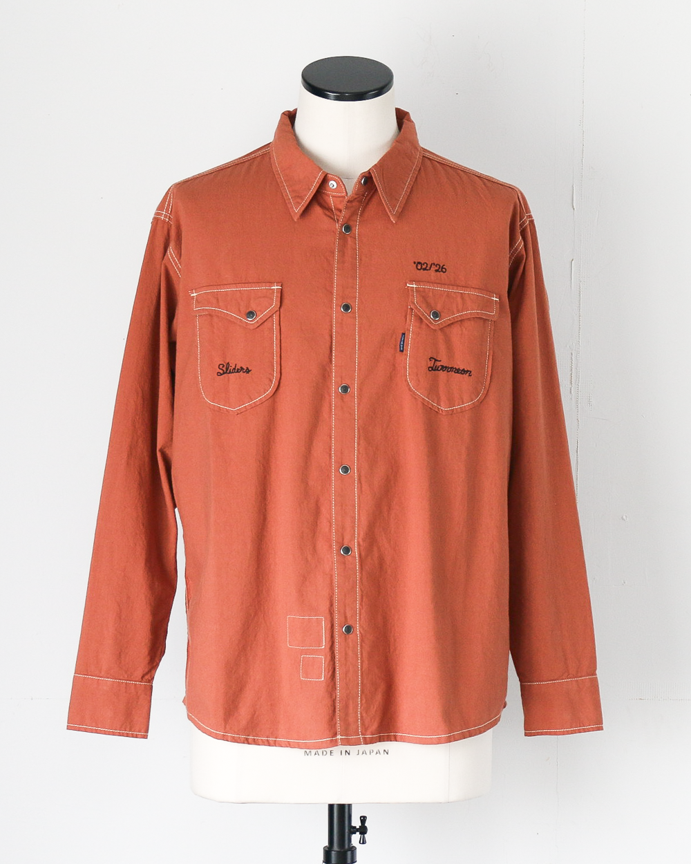 TURN ME ON ターンミーオン Embroidered Western shirt Brick